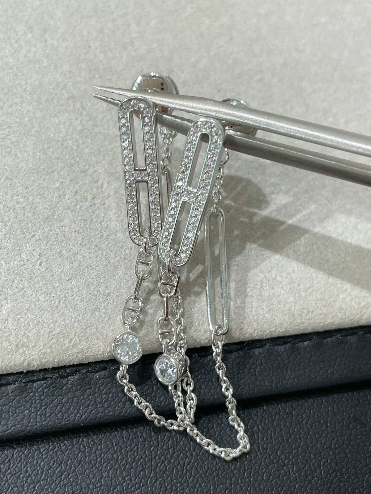 ¡®Aura Jewels¡¯CHAINE CHAOS DIAMOND DROP EARRINGS