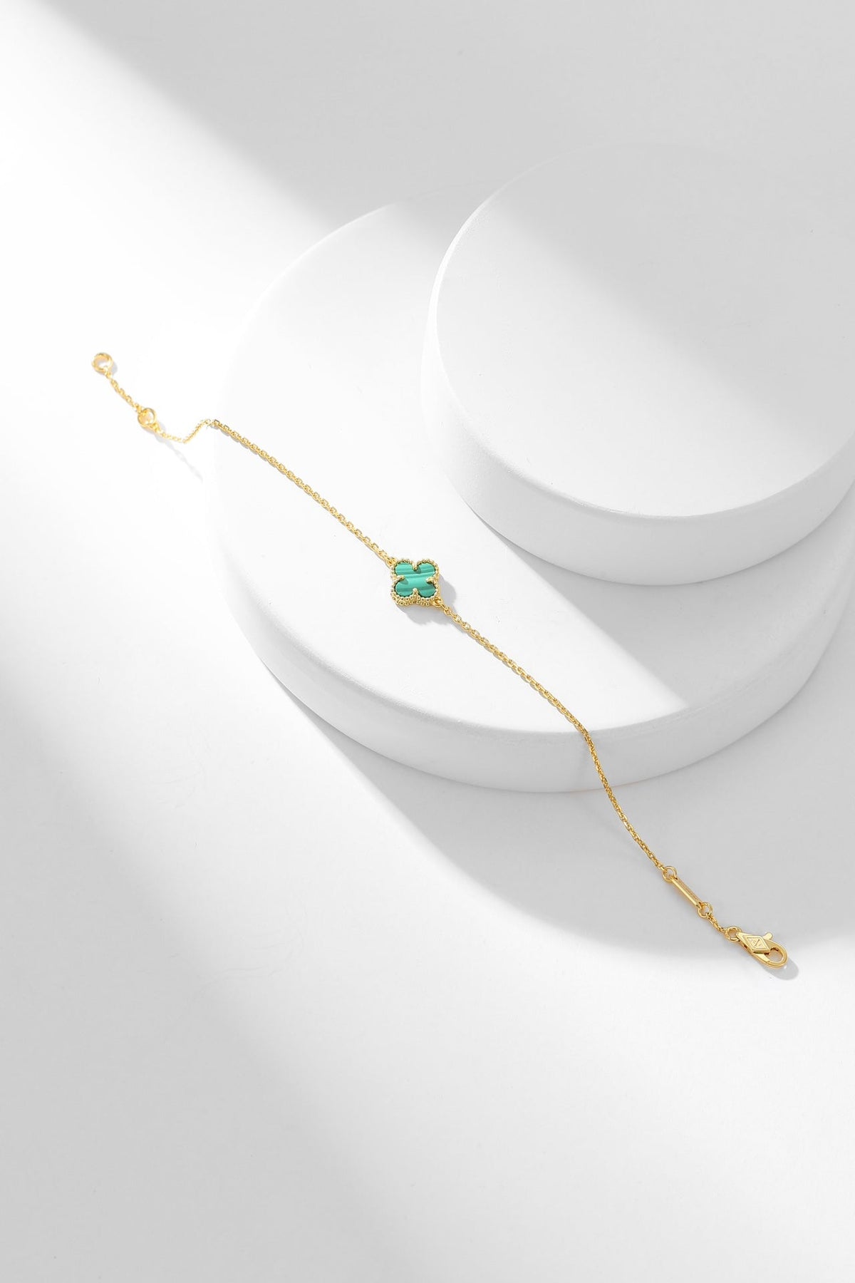 ¡®Aura Jewels¡¯CLOVER BRACELET MALACHITE 1 MOTIF