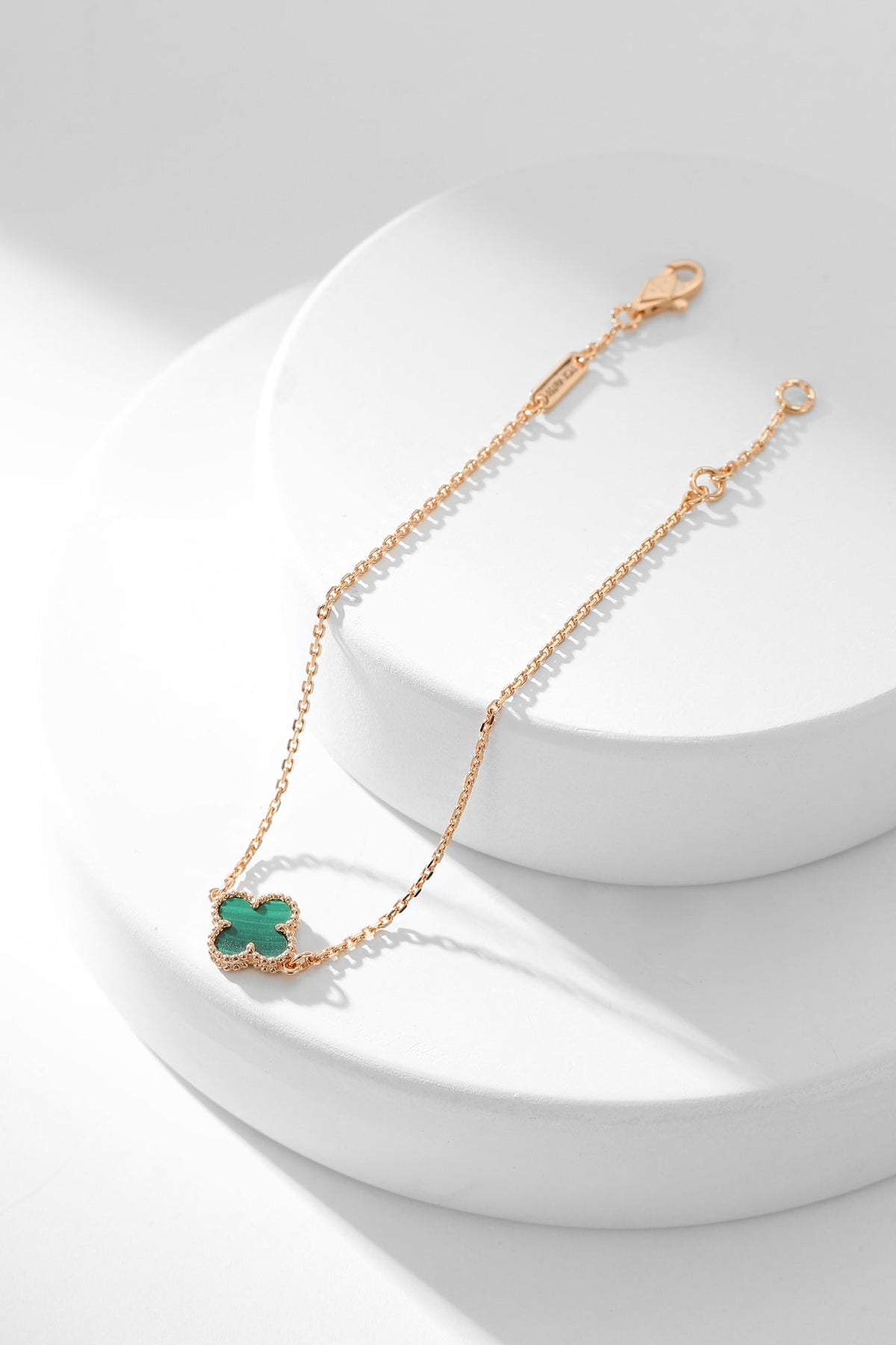 ¡®Aura Jewels¡¯CLOVER BRACELET MALACHITE 1 MOTIF