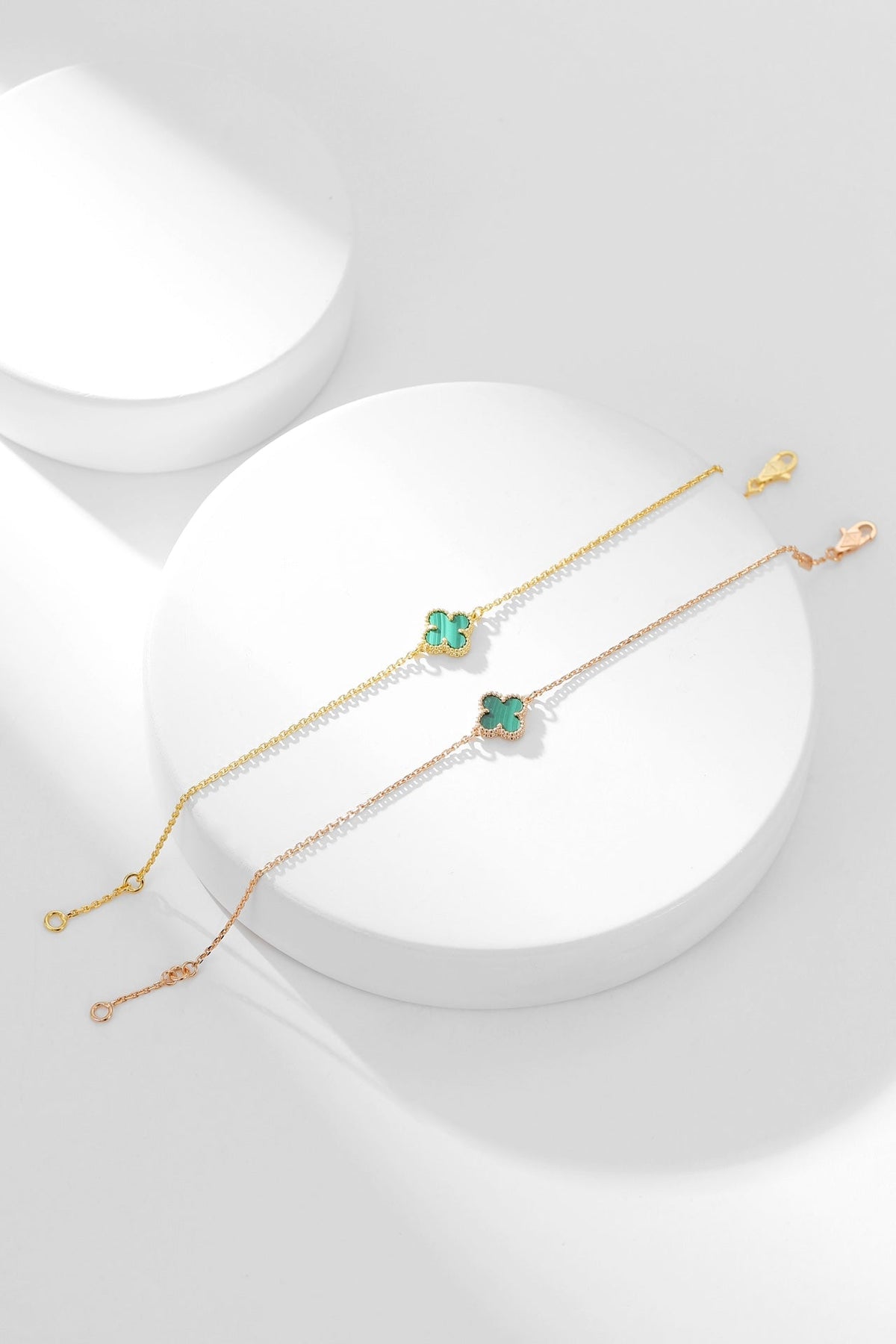 ¡®Aura Jewels¡¯CLOVER BRACELET MALACHITE 1 MOTIF