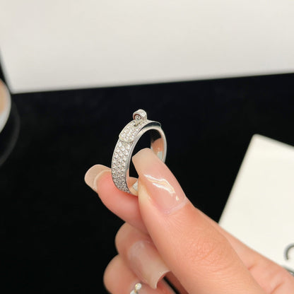 ¡®Aura Jewels¡¯KELLY SILVER DIAMOND RING