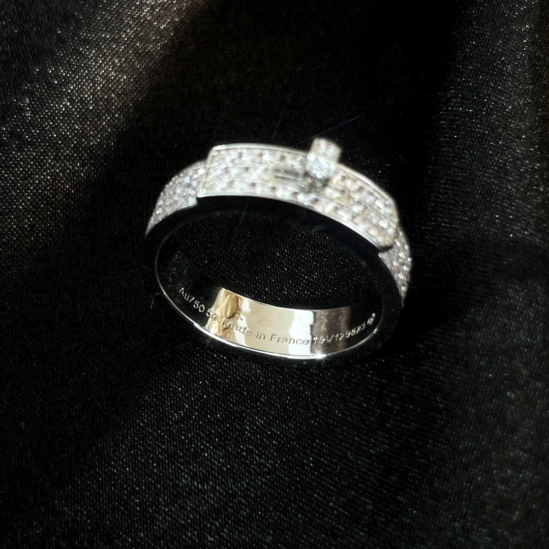 ¡®Aura Jewels¡¯KELLY SILVER DIAMOND RING