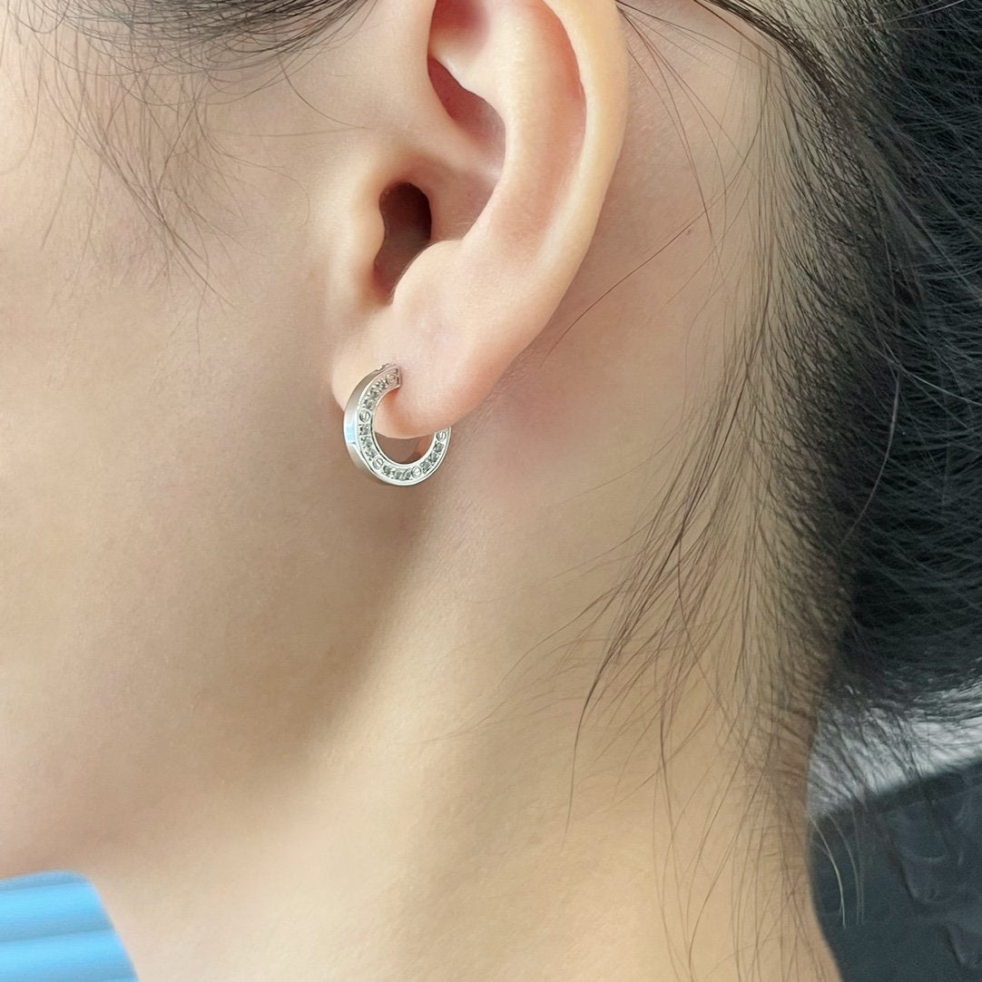 ¡®Aura Jewels¡¯LOVE DIAMOND EARRINGS