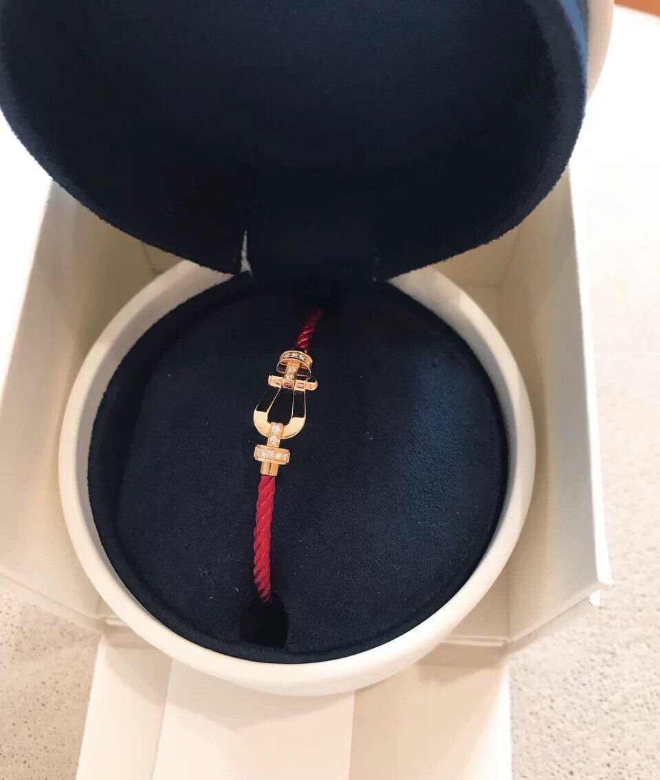 ¡®Aura Jewels¡¯FORCE 10 HALF DIAMOND PINK GOLD RED CORDERI LARGE AND MEDIUM MODEL