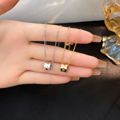 ¡®Aura Jewels¡¯BEE MINI NECKLACE