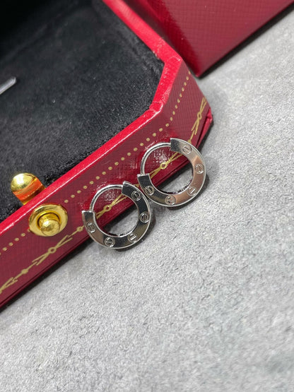 ¡®Aura Jewels¡¯LOVE MINI EARRINGS