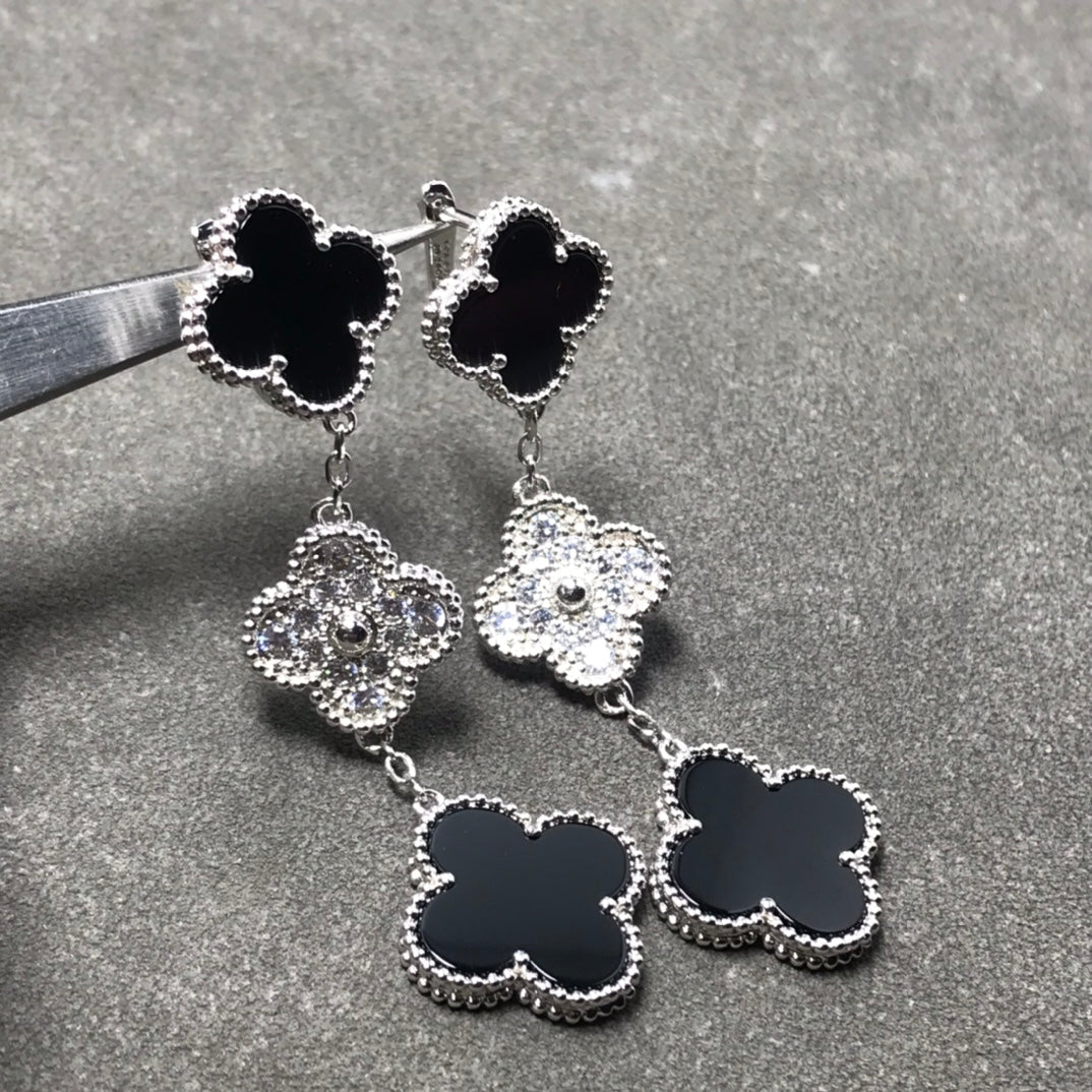 ¡®Aura Jewels¡¯CLOVER 3 MOTIF DIAMOND ONYX SILVER EARRINGS