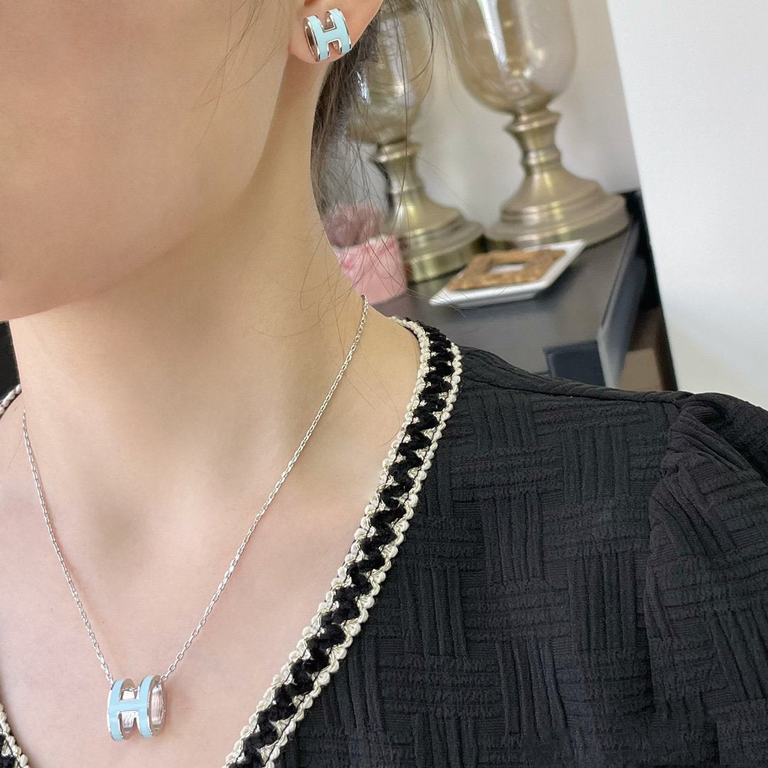 ¡®Aura Jewels¡¯POP H SKY BLUE NECKLACE