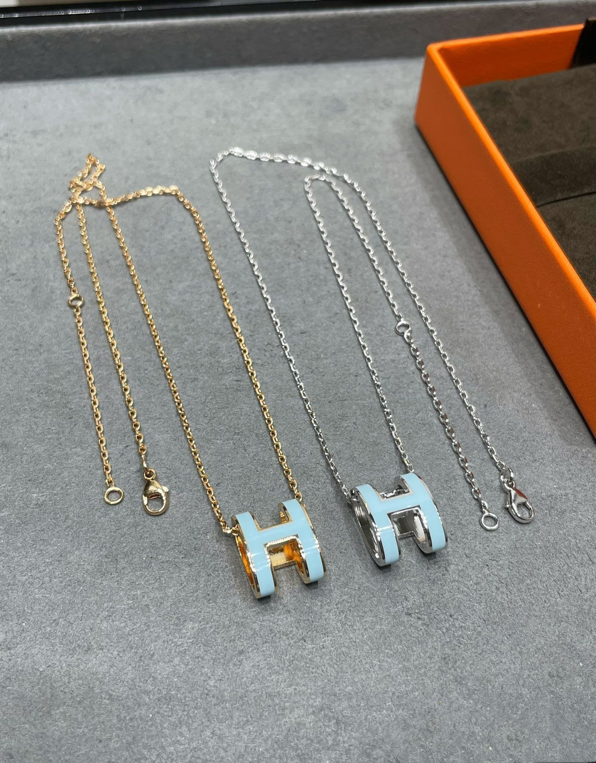 ¡®Aura Jewels¡¯POP H SKY BLUE NECKLACE