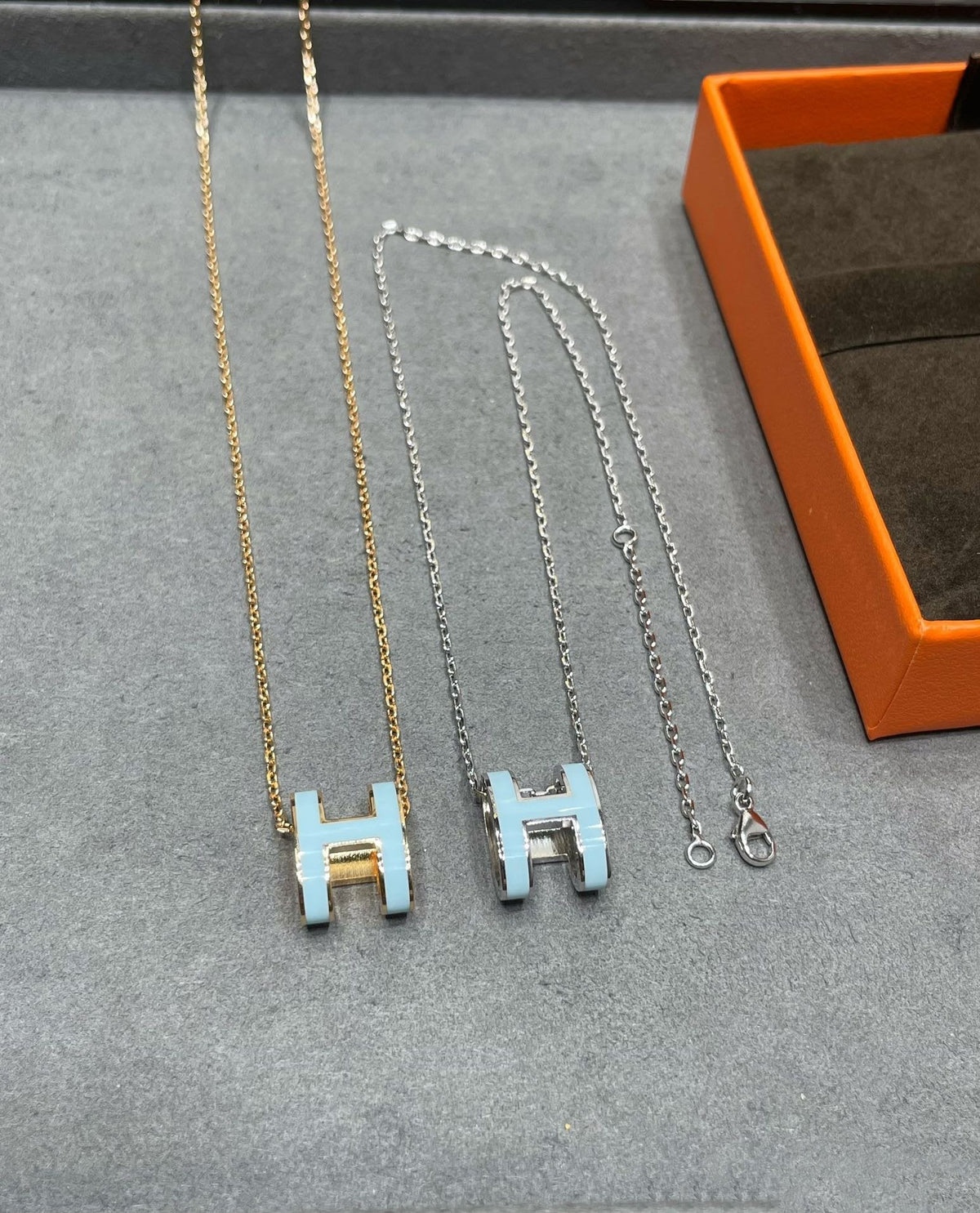¡®Aura Jewels¡¯POP H SKY BLUE NECKLACE