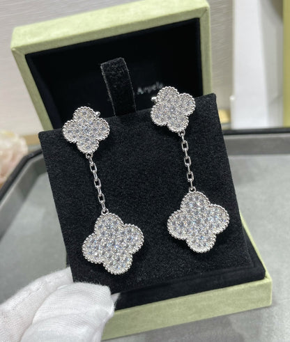 ¡®Aura Jewels¡¯CLOVER 2 MOTIFS DIAMOND PAVED SILVER EARRINGS