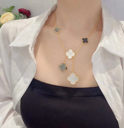 ¡®Aura Jewels¡¯CLOVER 6 MOTIF MOP ONYX GOLD NECKLACE