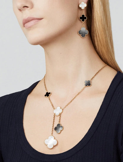 ¡®Aura Jewels¡¯CLOVER 3 MOTIF MOP ONYX DARK MOP PINK GOLD EARRINGS