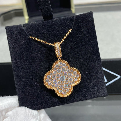 ¡®Aura Jewels¡¯CLOVER 25MM LARGE PEDANT DIAMOND PAVED LONG NECKLACE