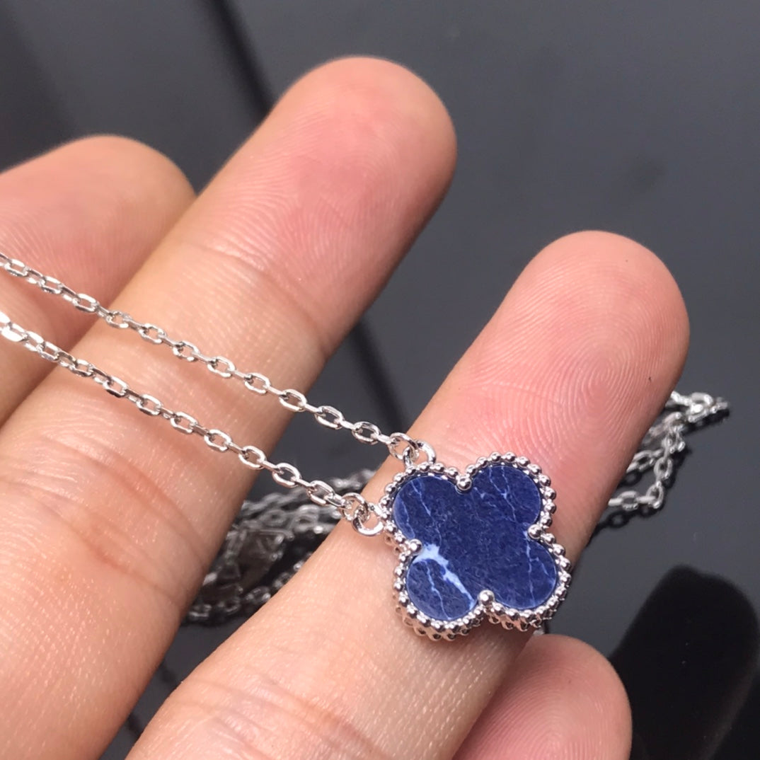 ¡®Aura Jewels¡¯CLOVER PIETERSITE SILVER LONG NECKLACE