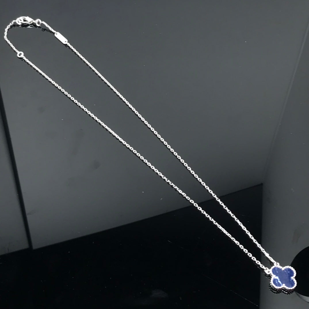 ¡®Aura Jewels¡¯CLOVER PIETERSITE SILVER LONG NECKLACE