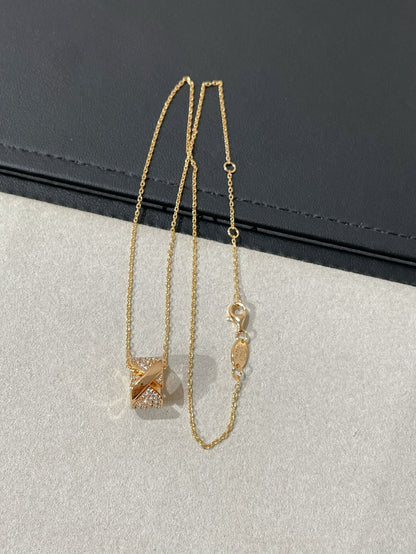 ¡®Aura Jewels¡¯LIENS EVIDENCE DIAMOND PAVED NECKLACE