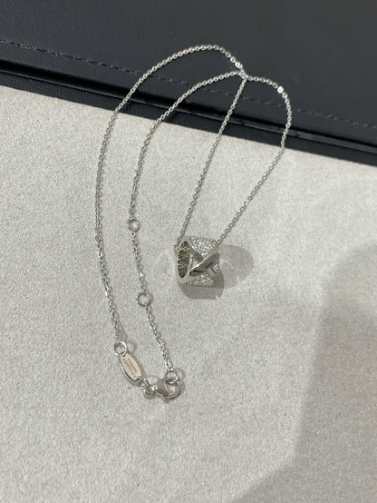 ¡®Aura Jewels¡¯LIENS EVIDENCE DIAMOND PAVED NECKLACE