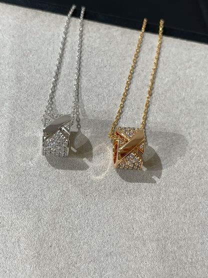 ¡®Aura Jewels¡¯LIENS EVIDENCE DIAMOND PAVED NECKLACE