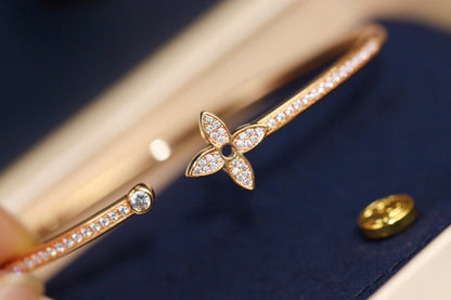 ¡®Aura Jewels¡¯IDYLLE PINK GOLD OPEN BRACELET DIAMOND PAVED