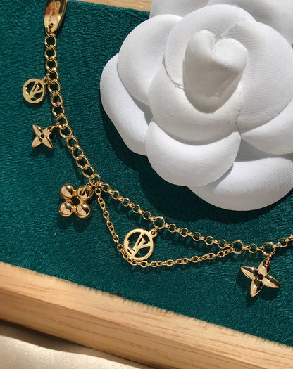 ¡®Aura Jewels¡¯BLOOMING PINK GOLD MOP BRACELET