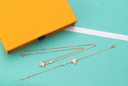 ¡®Aura Jewels¡¯STAR PINK MOP 1 DIAMOND PINK GOLD NECKLACE