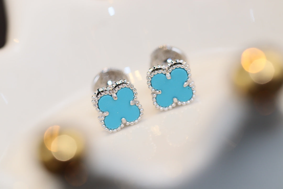 ¡®Aura Jewels¡¯CLOVER MINI TURQUOISE SILVER STUD EARRINGS