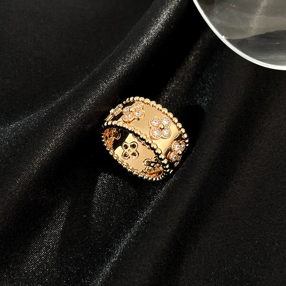 ¡®Aura Jewels¡¯PERLEE DIAMOND LARGE RING