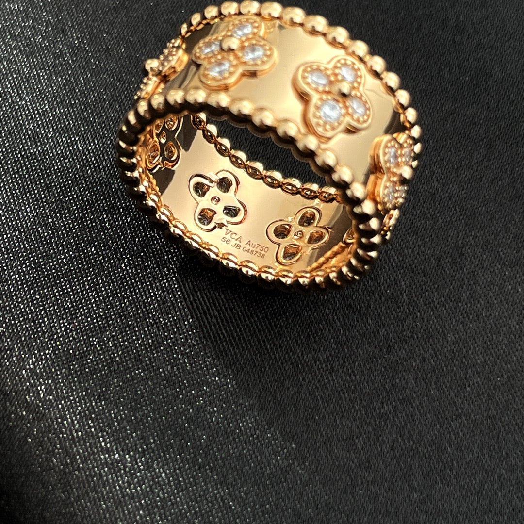 ¡®Aura Jewels¡¯PERLEE DIAMOND LARGE RING