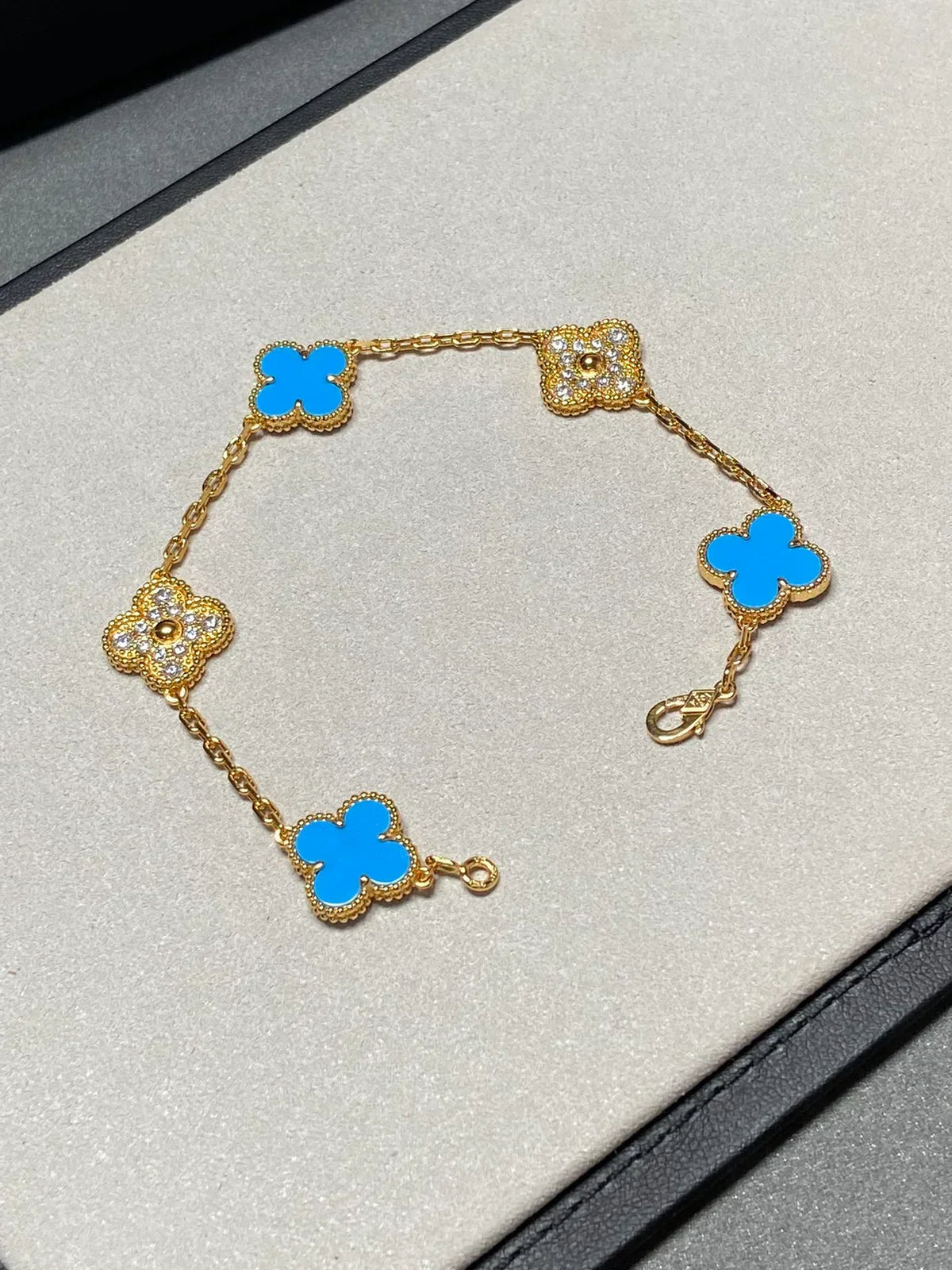 [Aura Jewels]New CLOVER 5 MOTIF BLUE AGATE BRACELET COLLECTION