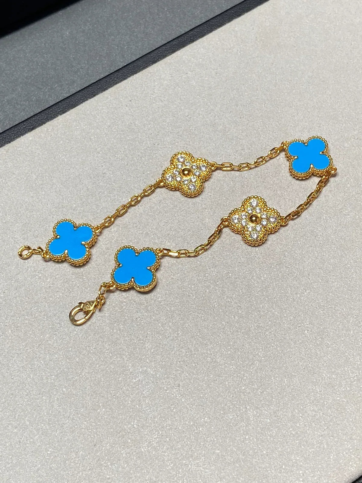 [Aura Jewels]New CLOVER 5 MOTIF BLUE AGATE BRACELET COLLECTION