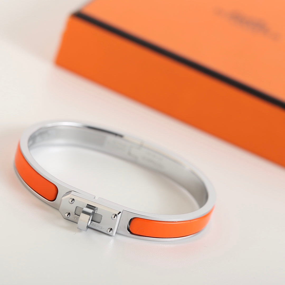 ¡®Aura Jewels¡¯HM KELLY ORANGE BRACELET
