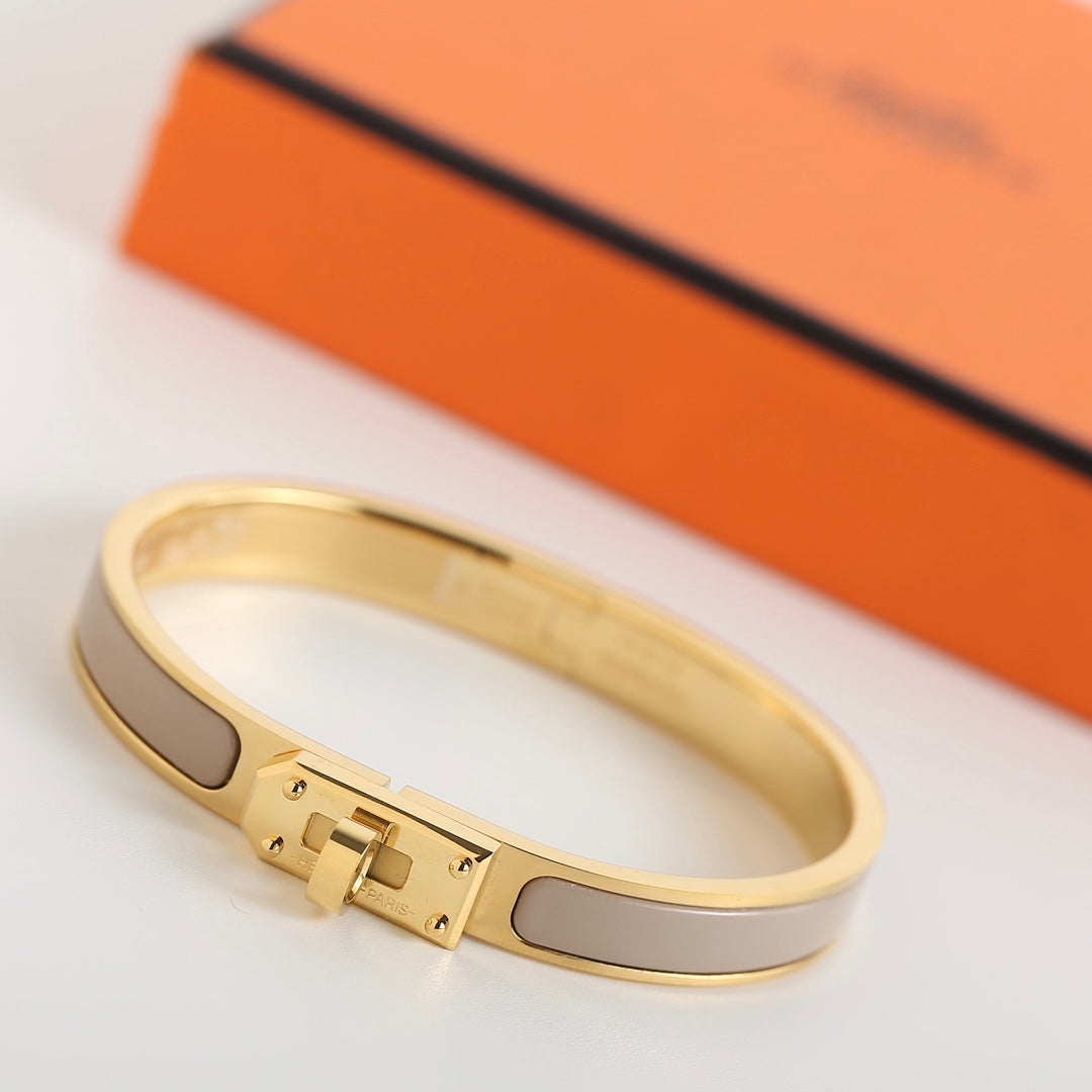¡®Aura Jewels¡¯HM KELLY GREY BRACELET