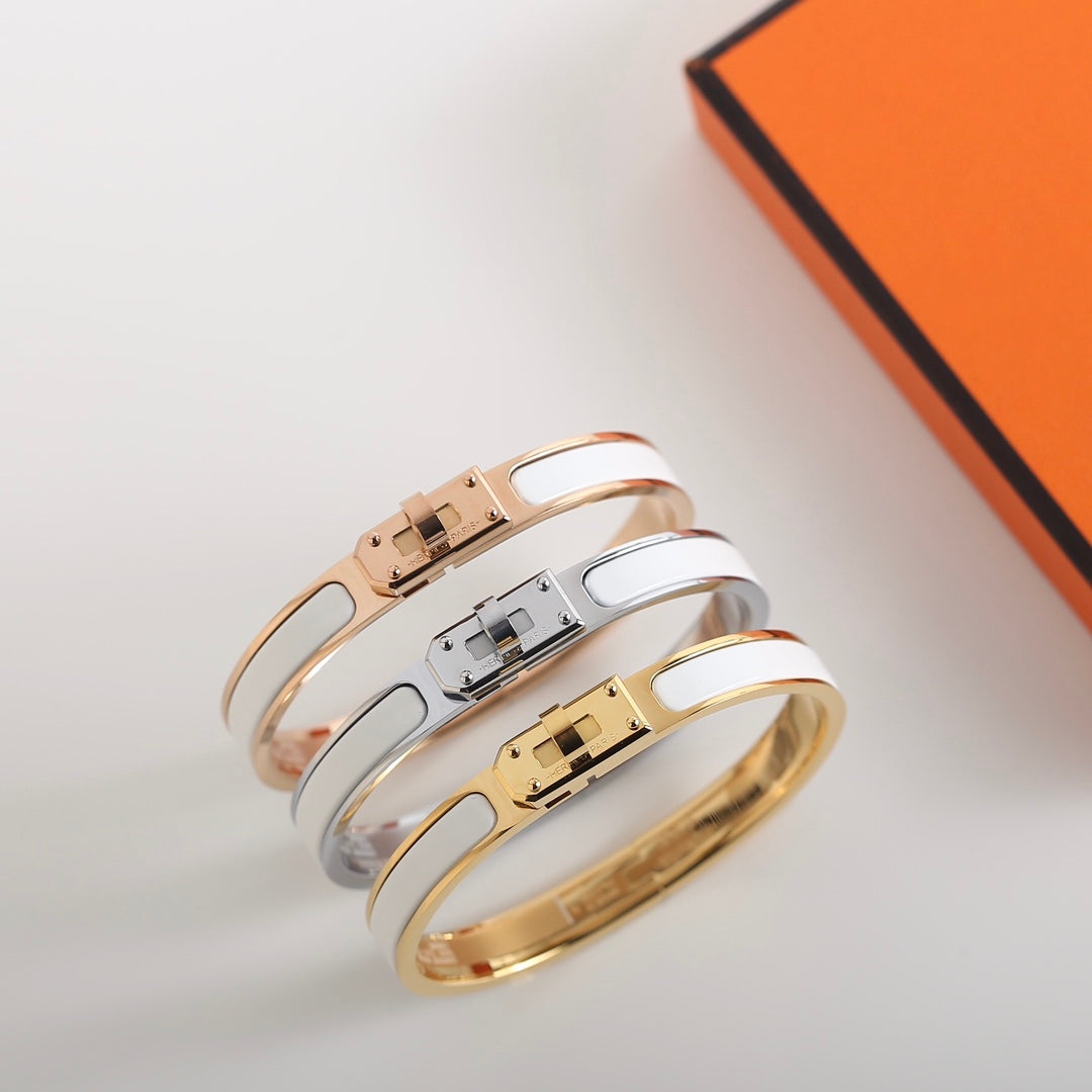¡®Aura Jewels¡¯HM KELLY WHITE BRACELET