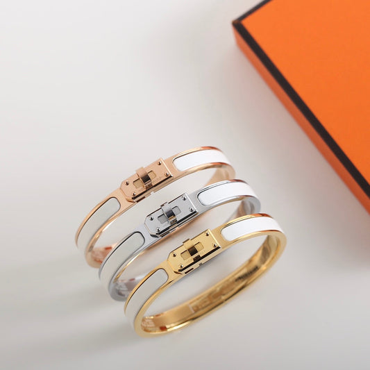¡®Aura Jewels¡¯HM KELLY WHITE BRACELET