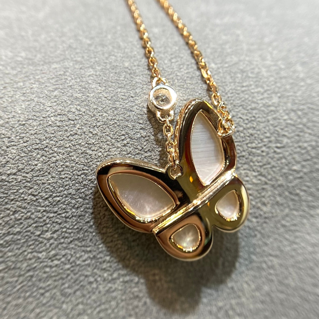 ¡®Aura Jewels¡¯BUTTERFLY MOP DIAMOND NECKLACE