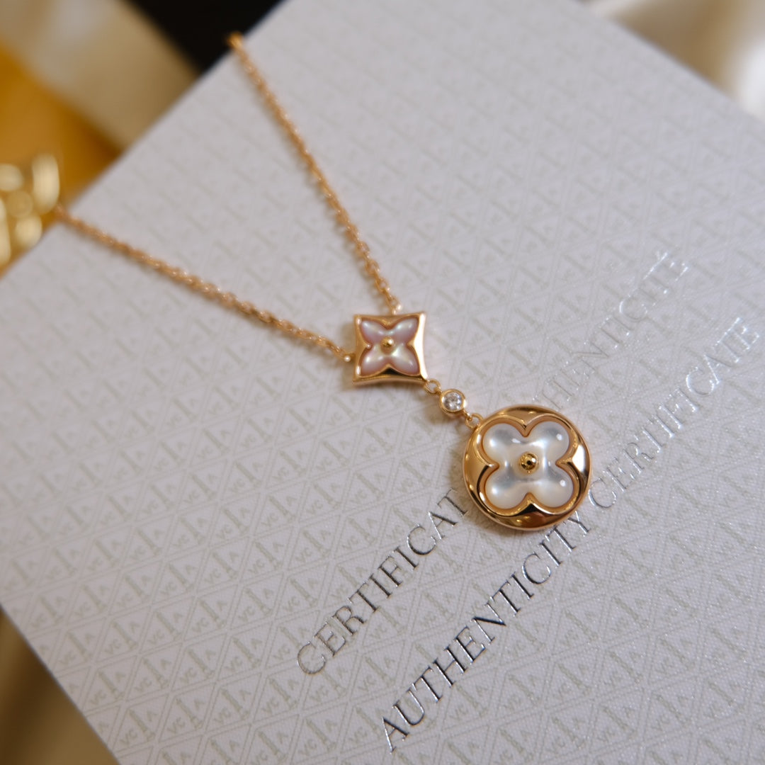 ¡®Aura Jewels¡¯STAR AND SUN WHITE MOP 2 MOTIF PINK GOLD NECKLACE