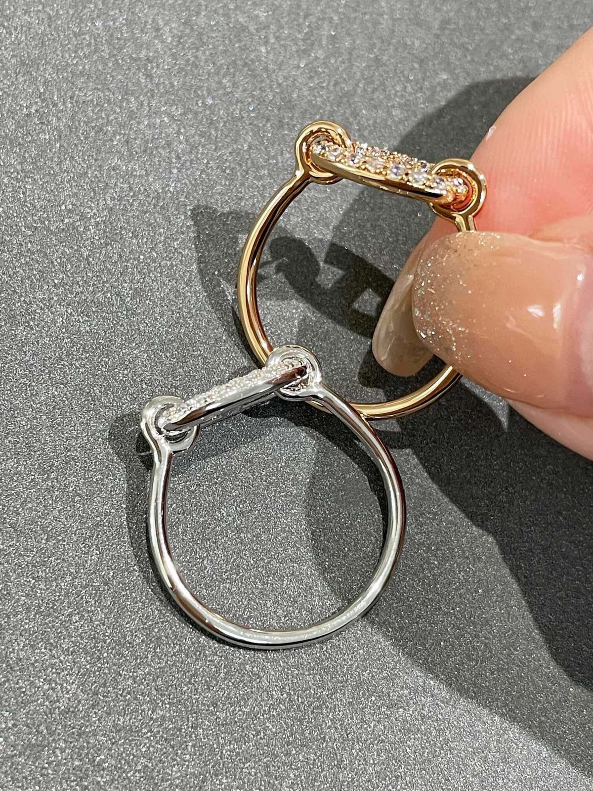 ¡®Aura Jewels¡¯RONDE SMALL DIAMOND RING