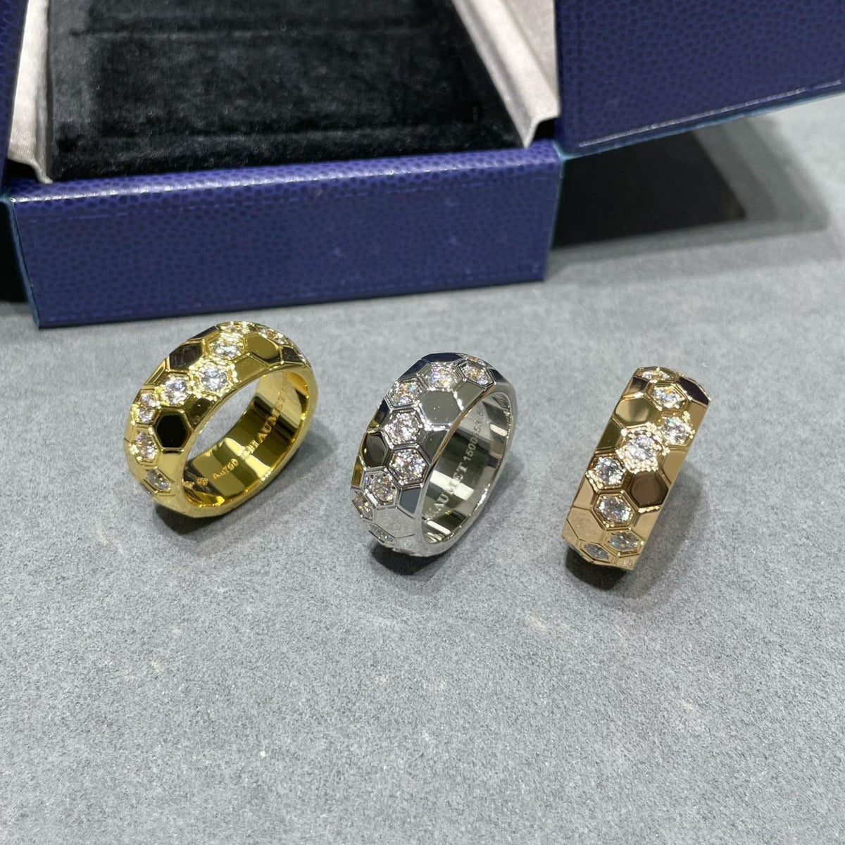 ¡®Aura Jewels¡¯BEE LOVE DIAMOND LARGE RING