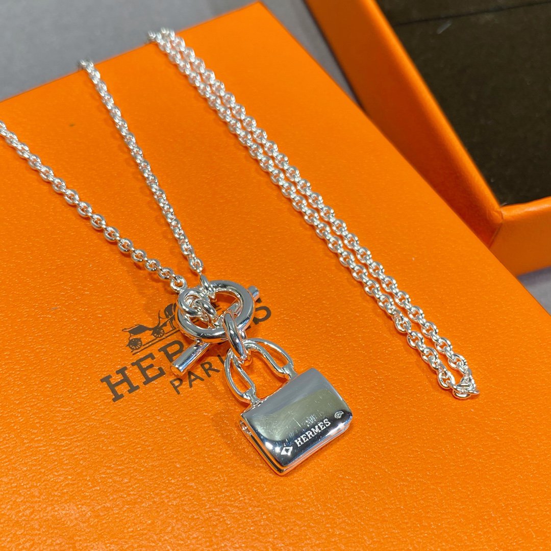 ¡®Aura Jewels¡¯CONSTANCE PEDANT SILVER NECKLACE