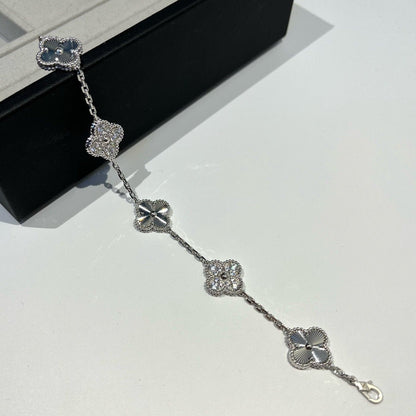 [Aura Jewels]New  CLOVER 5 MOTIF LASER BRACELET COLLECTION