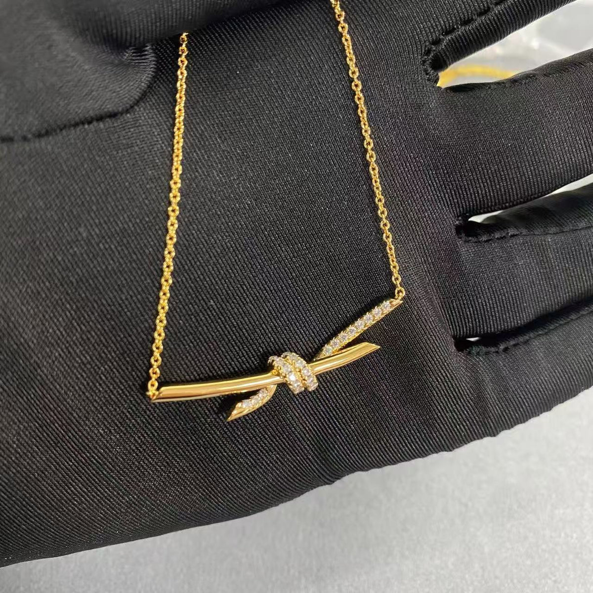 [Aura Jewels]T House Diamond-Studded Knot Necklace