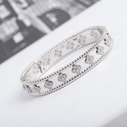 ¡®Aura Jewels¡¯CLOVER BRACELET 8MM DIAMONDS