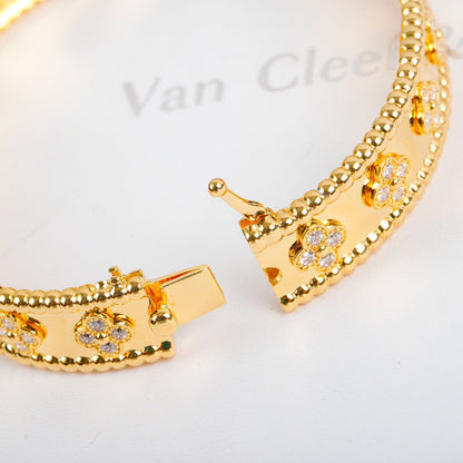 ¡®Aura Jewels¡¯CLOVER BRACELET 8MM DIAMONDS