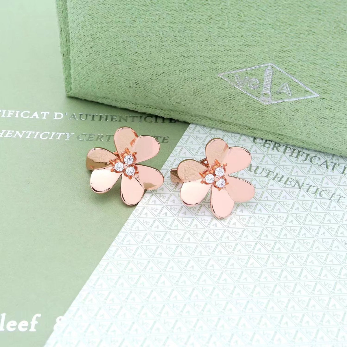 ¡®Aura Jewels¡¯FRIVOLE EARRINGS- LARGE MODEL