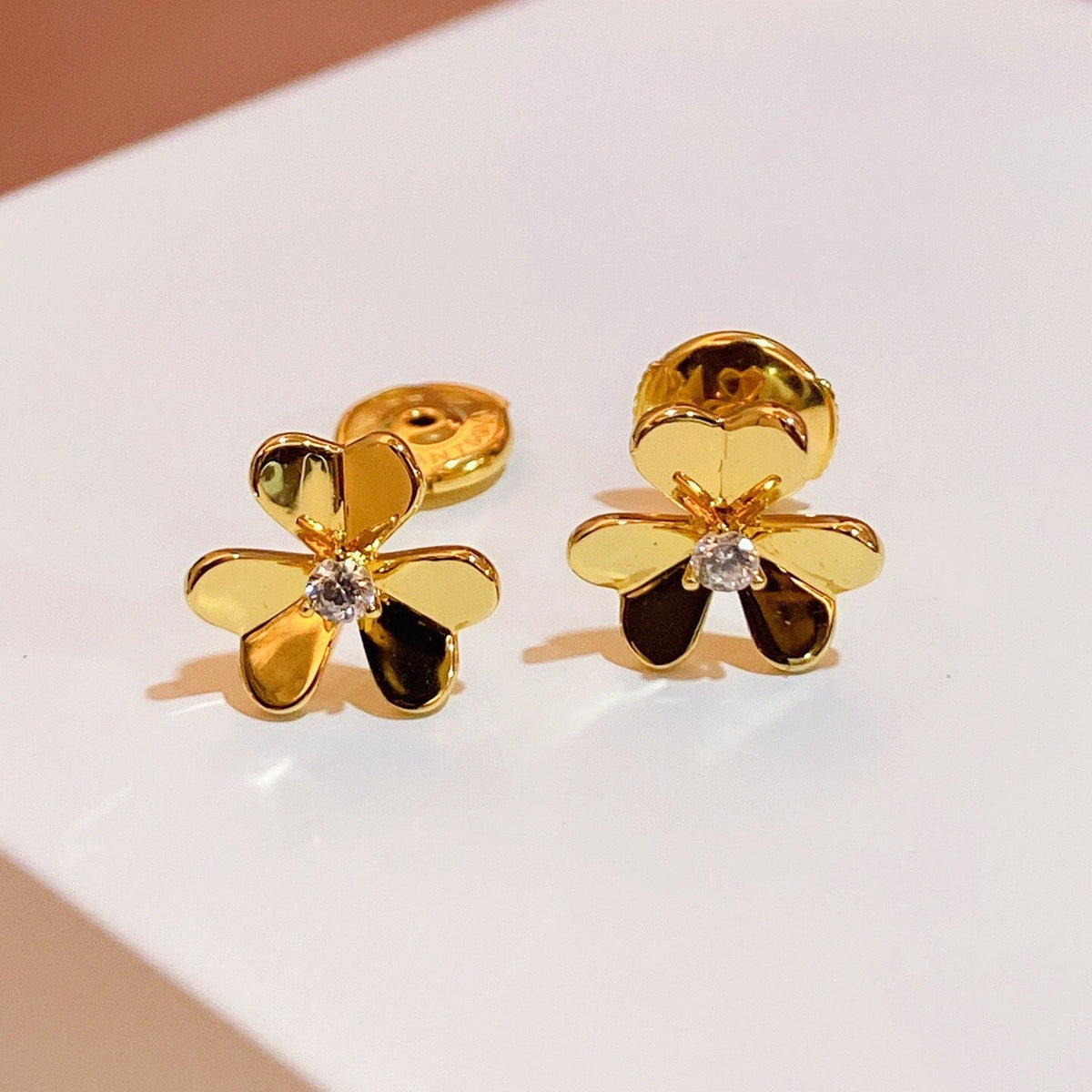 ¡®Aura Jewels¡¯FRIVOLE MINI FLOWER EARRINGS