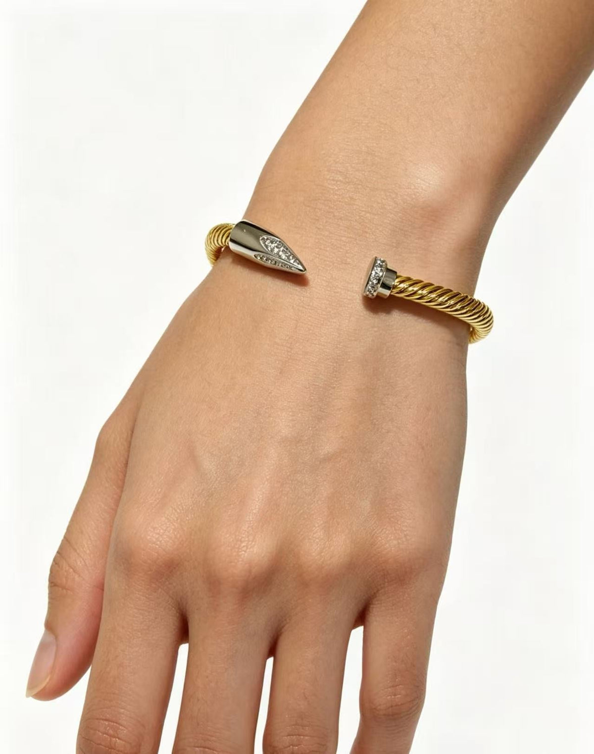[Aura Jewels]Open threaded nail bracelet