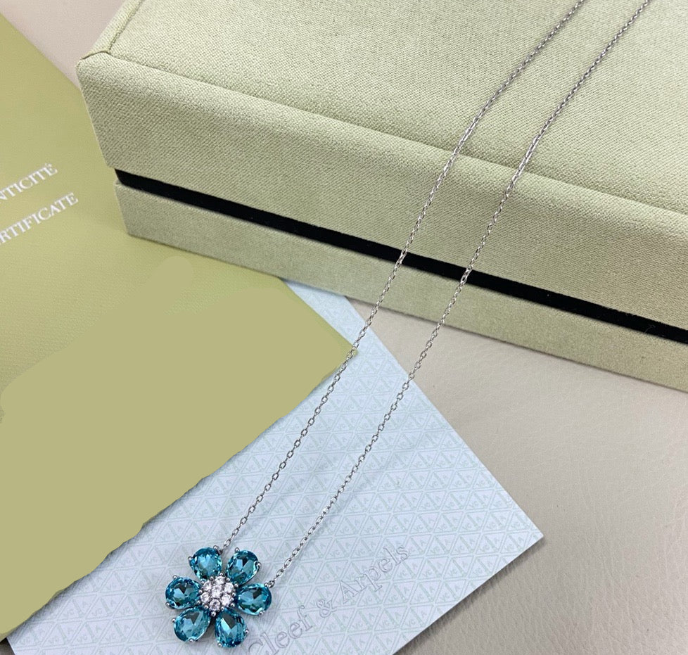 [Aura Jewels] flower necklace