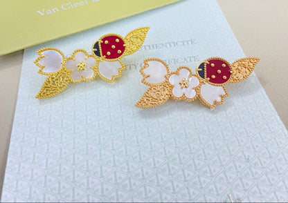 [Aura Jewels] Petal Leaf Ladybug Brooch