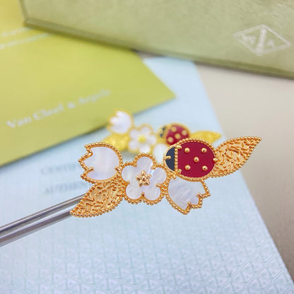 [Aura Jewels] Petal Leaf Ladybug Brooch